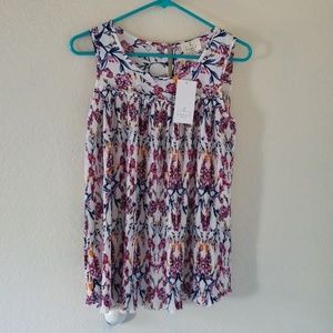 Sleeveless floral shirt
